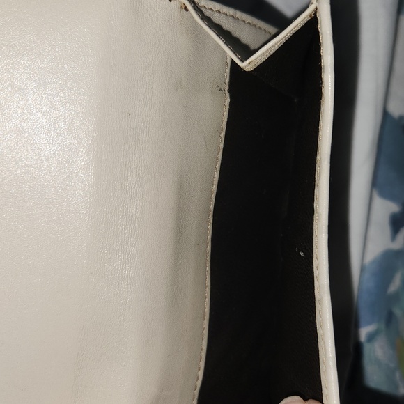 Gucci wallet key case set. Very good condition with very few callouts. - Picture 5 of 11